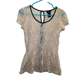 Rue21 Cream Lace Blouse Size Small